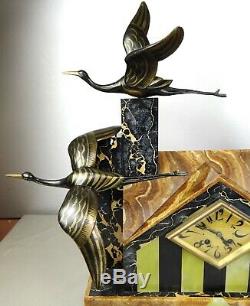 1920/1930 Uriano Rare Pendulum Sculpture Statue Art Deco Woman Elegante Storks