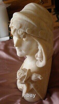 A. Saccardi Sculpture Bust Art Deco In Alabaster Or Marble Woman Hat & Pink