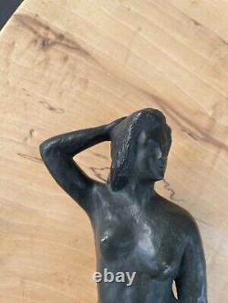Ancient bronze woman signed Georges Girreau Art Deco period