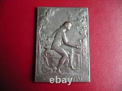 Art Deco / Art Nouveau Medaille Plaque Femme Nude Front Source