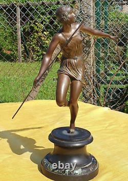 Art Deco Bronze Sculpture of a Semi-Nude Woman Throwing a Javelin, Signed Josselin