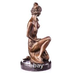 Art Deco Nude Woman Sculpture in Bronze on Black Marble after Milo