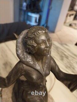 Art Deco Woman Statue Lamp