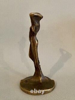 Bronze sculpture of a woman in Art Nouveau Deco Jugendstil style from 1900 signed and identified.