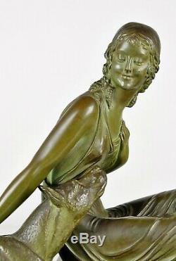 D H Chiparus, Female Dogue, Signed Bronze, Art Deco, Xxth Century