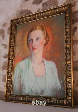 Early 20th Century Large Portrait of Woman 57x72cm Pastel Drawing ART DECO Paper FRANCE