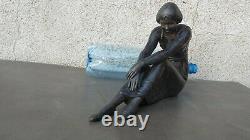 Former Large Sculpture Art Deco In Regulates Young Woman Sitting At The Panther
