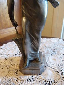 Former Statuette Young Woman In Regular Art Deco Years 30