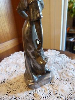 Former Statuette Young Woman In Regular Art Deco Years 30