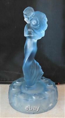 Magnificent Large Blue Molded Glass Figurine Women's Flowers / Rarity