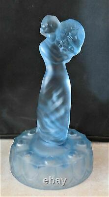Magnificent Large Blue Molded Glass Figurine Women's Flowers / Rarity