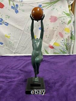 Max Le Verrier Sculpture Muni Ball Onyx Game Fonte Dart Art Deco
