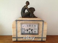 Pretty Pendulum Clock And Marble Art Deco Woman Fan Regulates Year 30