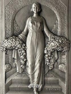 Raoul Bénard (1881-1961) Silver Medal Massive Woman At Flowers Art Deco XX Ème