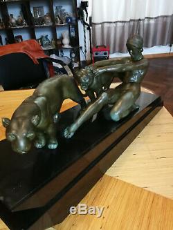 Regulates Sculpture Art Deco Woman And Lionesses Guaranteed 30 Years Grand Model