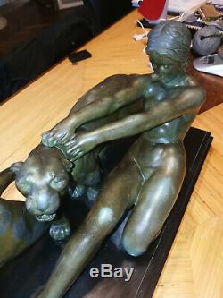 Regulates Sculpture Art Deco Woman And Lionesses Guaranteed 30 Years Grand Model