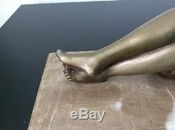 Sculpture Statue Subject Woman With The Bird Regulates Patinated On Marble Art Deco