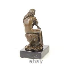 Sculpture of a Nude Woman in Bronze on Black Marble Art Deco after Milo