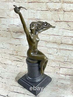 Signed Gennarelli Pigeon Carrier Woman Art Deco Bronze Sculpture Nude