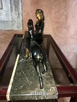 Statue Art Deco En Régule Femme Et Deches Signed Mr. Secondo C. 1920 Sculpture
