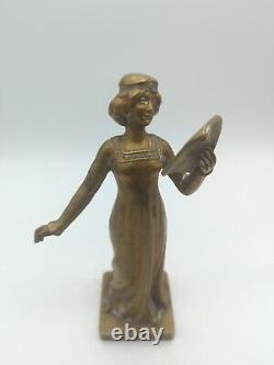 Statue, Art Deco bronze sculpture of a signed woman by H. Poirier