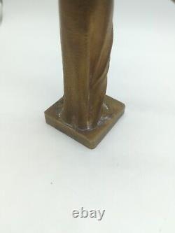 Statue, Art Deco bronze sculpture of a signed woman by H. Poirier