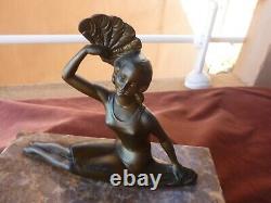 Statuette Regulates Art Deco, Woman On Marble Base, 17x20 And 10x25cm, 30's