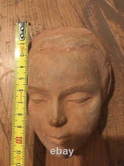 Very Beautiful And End Face Of Woman Statue Sculpture In Earth Cuite Art Deco