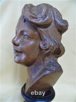 Very Pretty Bust of a Young Woman in Wood Art Deco