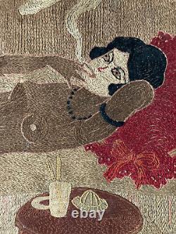 Very beautiful embroidery of a nude reclining woman, erotic 1930s, to be identified, rare Art Deco