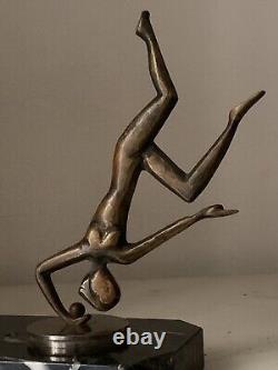 Vintage Art Deco Art Nouveau Sculpture of a Acrobat Woman in Bronze Lamp