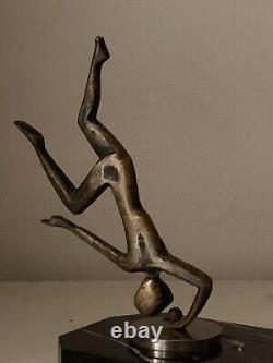 Vintage Art Deco Art Nouveau Sculpture of a Acrobat Woman in Bronze Lamp