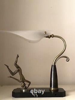 Vintage Art Deco Art Nouveau Sculpture of a Acrobat Woman in Bronze Lamp