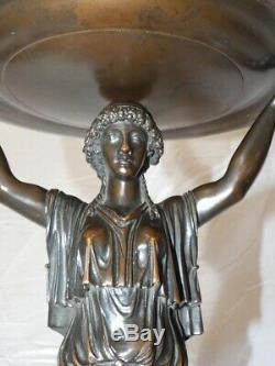 Woman Holding A Cup Bronze Art Deco R. Cochet, Founder J. D'estray Betting