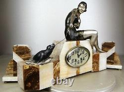 1920/1930 Uriano Statue Sculpture Pendule Art Deco Horloge Femme Pêcheuse Phoque