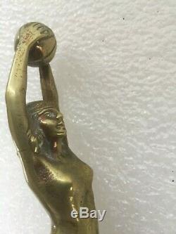 Ancienne mascotte bouchon de radiateur en bronze signé Detresme femme art déco