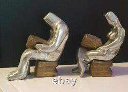 Anciens Serre-livres Style Art Déco Bronze Couple Homme Femme Qui Lit Lecture