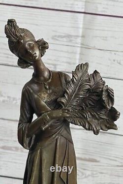 Art Déco Bronze Sculpture Figurine Femme 1920's Mode Art Bureau à Domicile