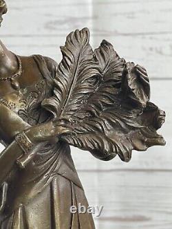 Art Déco Bronze Sculpture Figurine Femme 1920's Mode Art Bureau à Domicile