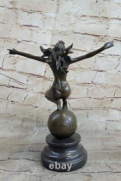 Art Déco Fonte Atlas Dame Femme Femelle Guerrier Par Mario Nick Bronze