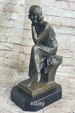 Art Déco Main Fabriqué Assis Femme En Foncé Thought Bronze Sculpture Figurine