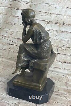 Art Déco Main Fabriqué Assis Femme En Foncé Thought Bronze Sculpture Figurine