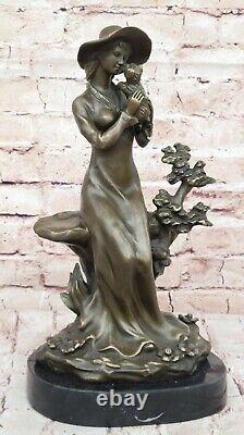 Art Déco Sculpture Victorien Femme Fille Femme Assis Avec Chien Bronze Statue