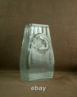 Bel Important Vase Art Deco A Decor De Femme En Verre Moulé Pressé Signé Etling