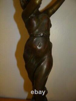 Belle Sculpture Femme au Cratère Art Déco par Paul PHILIPPE (1870-1930)