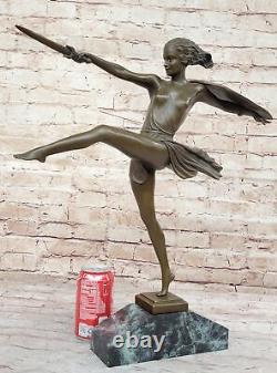 Bronze Art Déco Amazon Signée Femme Guerrière Sculpture Chaude Affaire