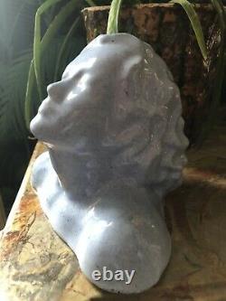 Buste Jeune Femme Art Déco en terre cuite émaillée bleu signé dlg Bouraine TBE
