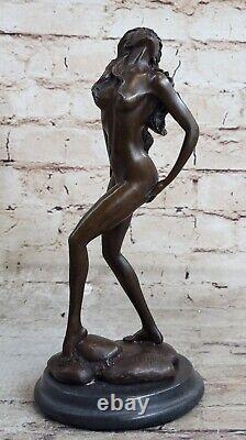 Chaud Fille Statue Bronze Debout Chair Femelle Sculpture Femme Figurine Art Déco