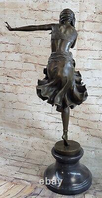 D H Chiparus Art Déco Bronze Sculpture Femme En Robe Figurine