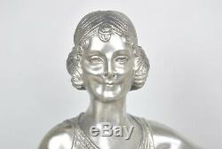 D H Chiparus, Femme Assise Au Barzoï, Bronze Argenté Signé, Art Déco, XXème Sièc
